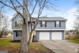 Building Photo - 4058 Five Oaks Ct