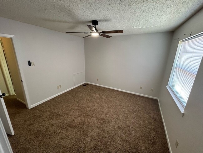 Building Photo - 42 Edgehill Cove