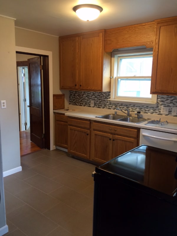 Building Photo - 803 23rd St S