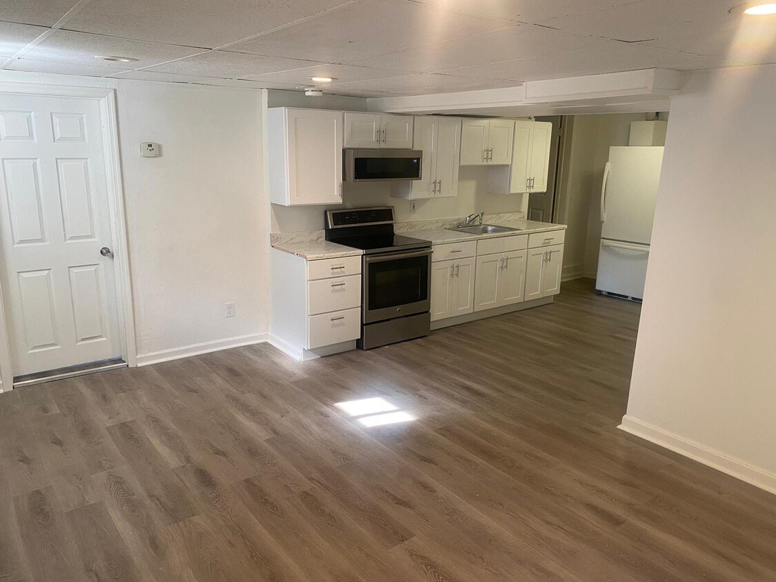 4 Prospect St Unit Basement, Haverhill, MA 01832 Apartments in