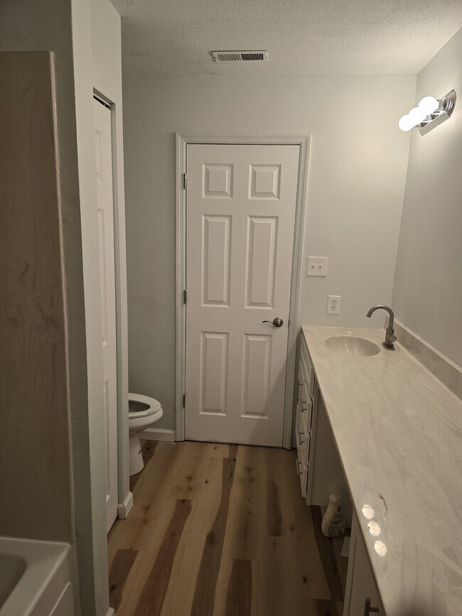 Building Photo - 11245 Liberty Landing Dr