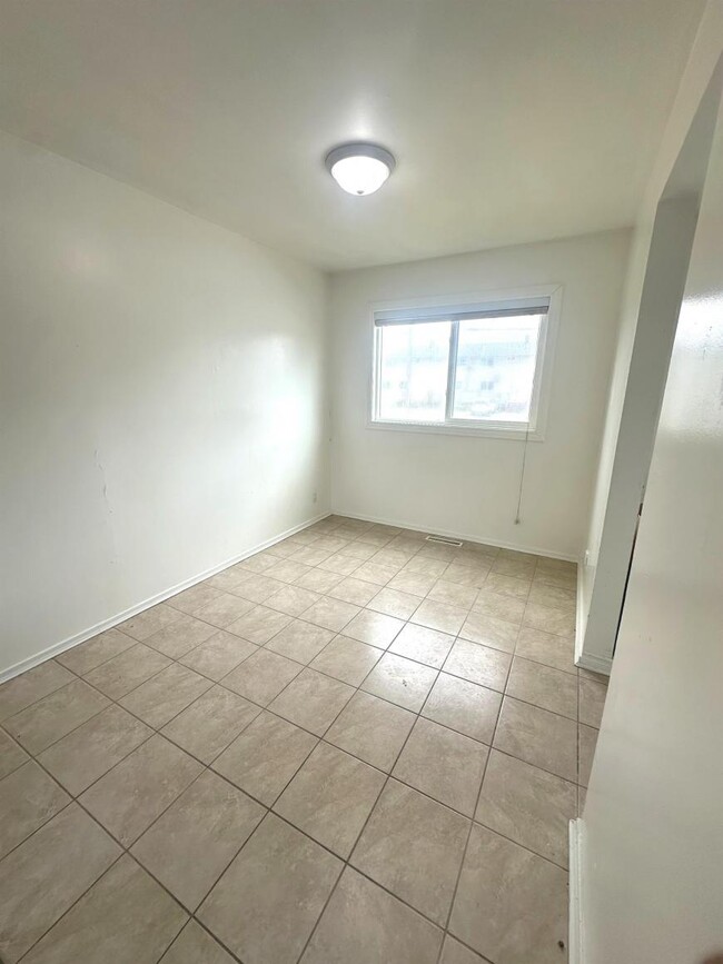 Photo du bâtiment - 3 bedroom in Kitimat BC V8C 1W3