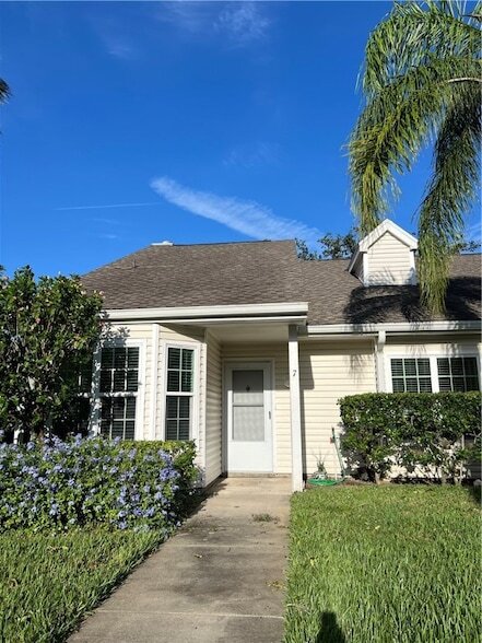 Foto principal - 1950 Westminster Cir