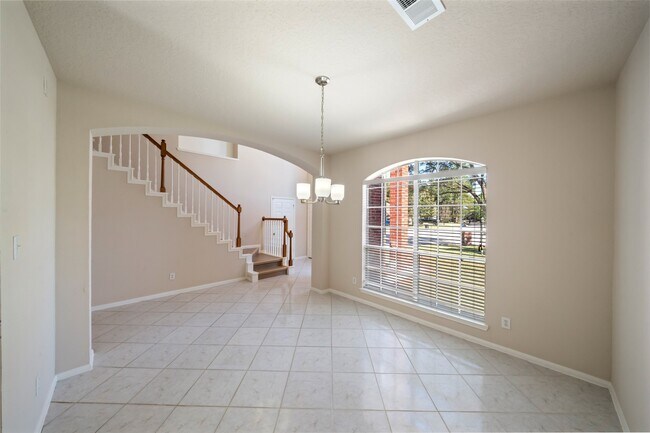 Foto del edificio - 25727 Hawn Rd