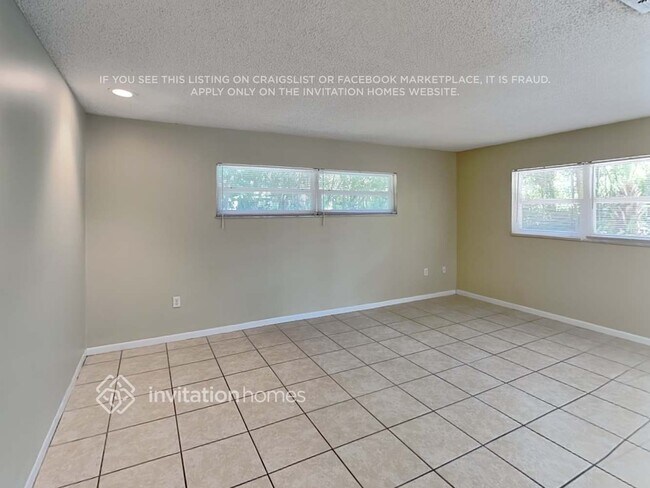 Foto del edificio - 713 Little Wekiva Rd