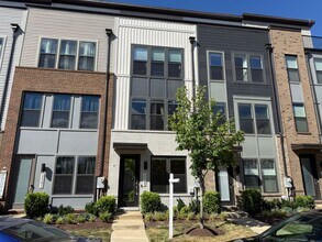 Building Photo - 2505 Nicholson St