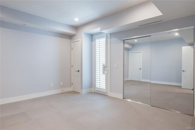 Foto del edificio - 2225 Mira Vista Ave