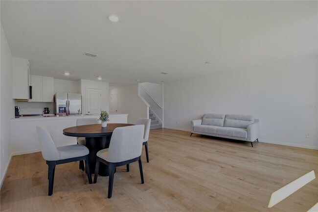 Foto del edificio - 2412 Bevel Ln