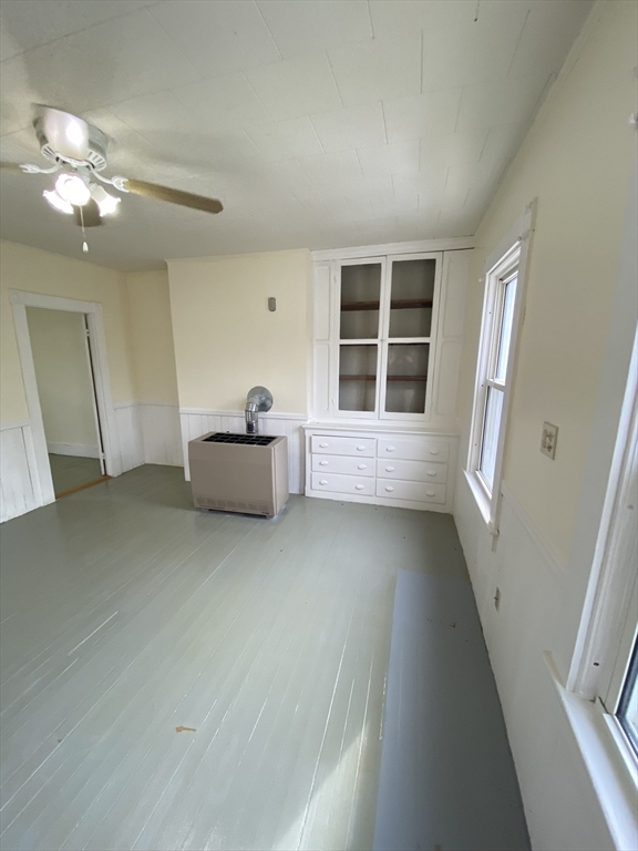 Building Photo - 124 Crapo St