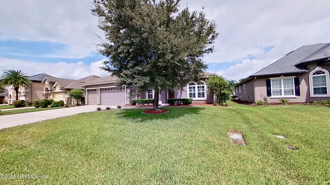 Foto del edificio - 209 Ellsworth Cir