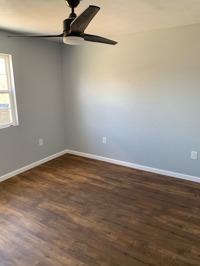 Foto del edificio - 13425 Greenbriar Rd