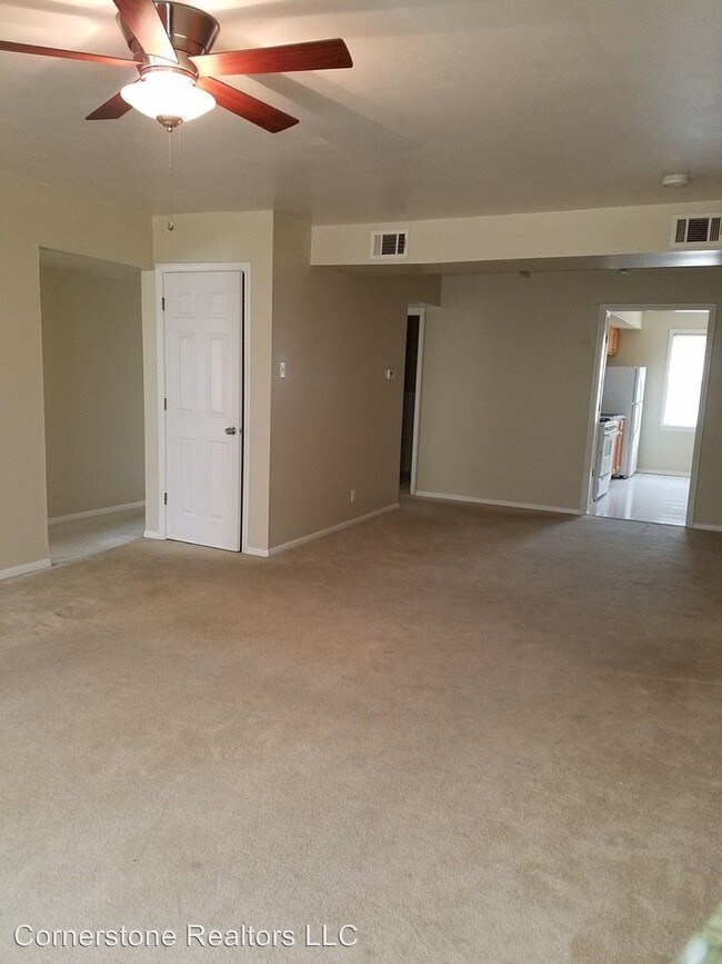 Building Photo - 626 Broadmoor Dr