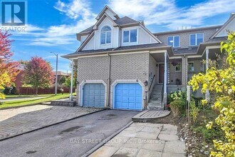 Building Photo - 4 Goldbrook Crescent