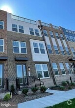 Building Photo - 313 Salinger Pl