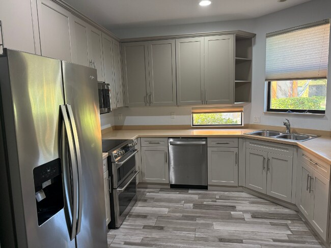 Building Photo - 15751 Prentiss Pointe Cir