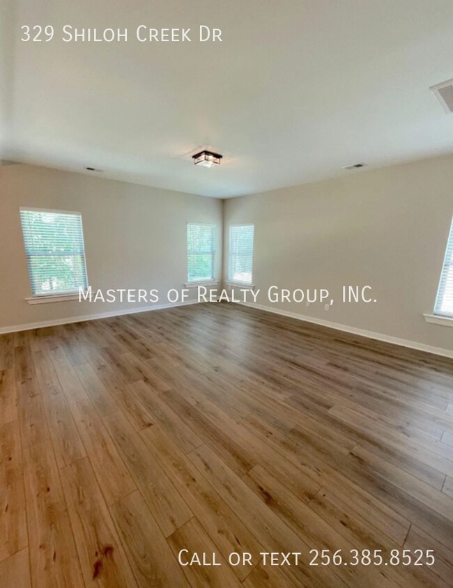Building Photo - 329 Shiloh Creek Dr
