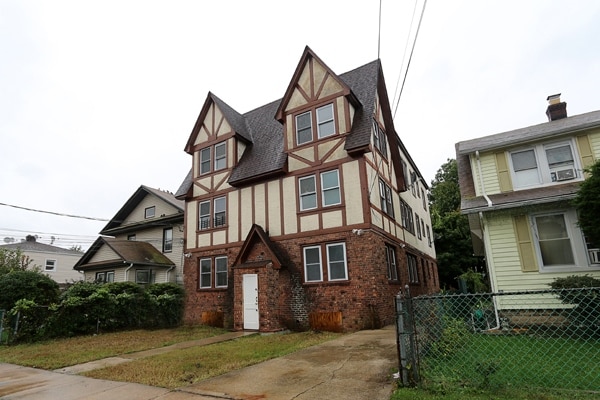 Primary Photo - 42 Stowe Pl