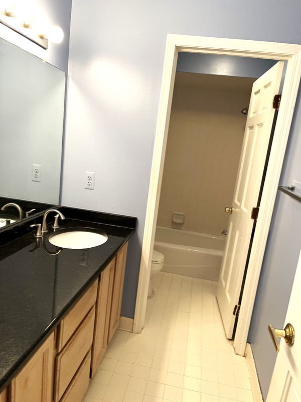 Foto del edificio - 1841 Grayslake Dr