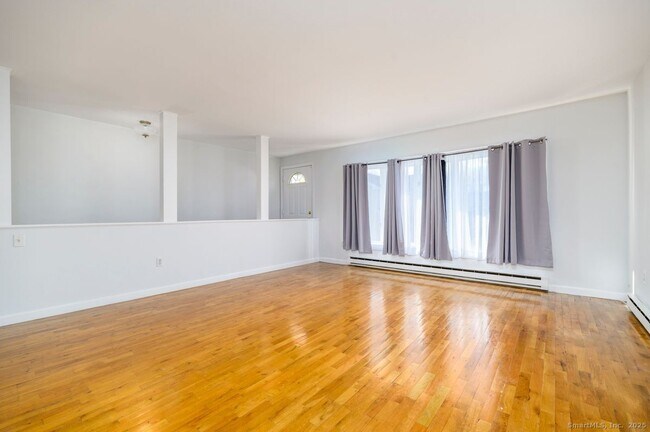 Foto del edificio - 200 Frederick St