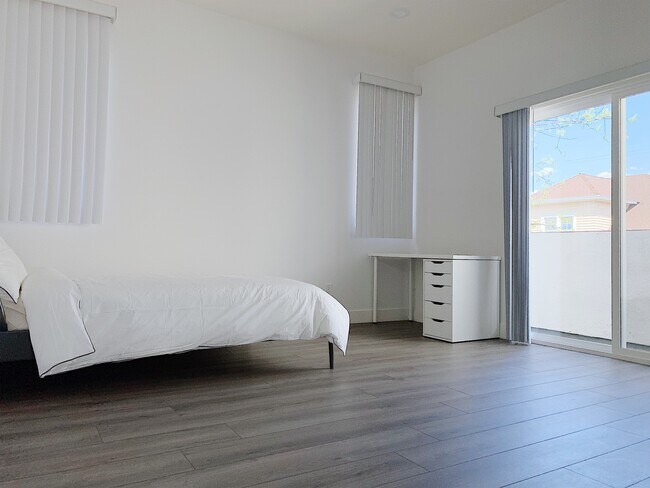 Foto del edificio - 1735 Magnolia Ave