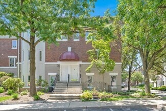 Building Photo - 218 St Michaels Walk