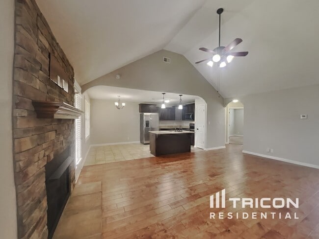 Building Photo - 1123 Freedom Dr