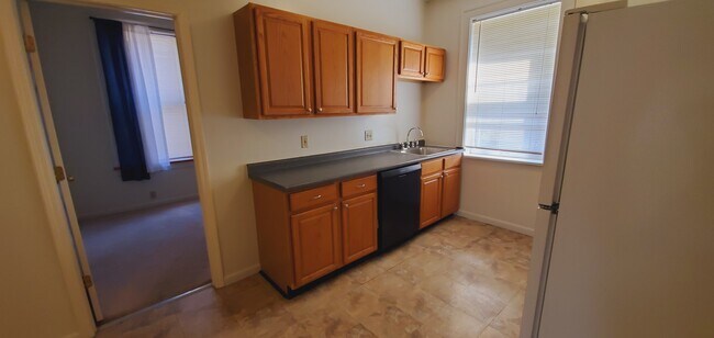 Building Photo - 6244 Cabanne Ave