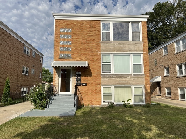 Building Photo - 8052 N Oriole Ave