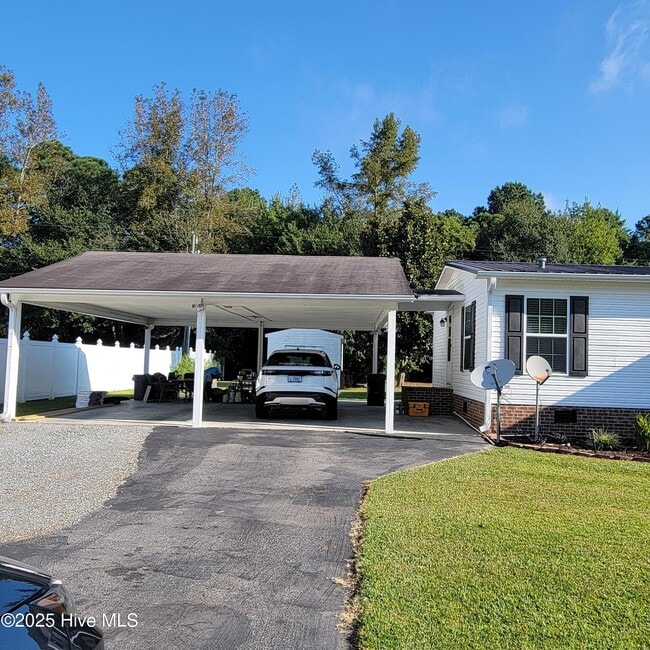 Building Photo - 272 Josephus Rd