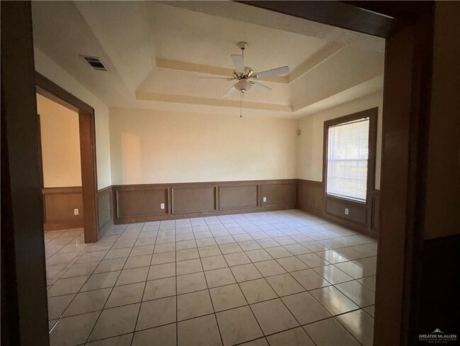 Building Photo - 1016 E Upas Ave