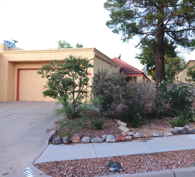 Building Photo - 3272 Solarridge St