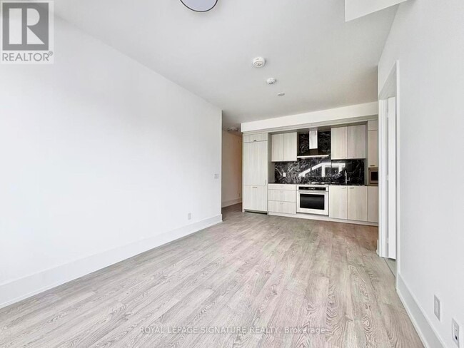 Building Photo - 115 Denison Ave