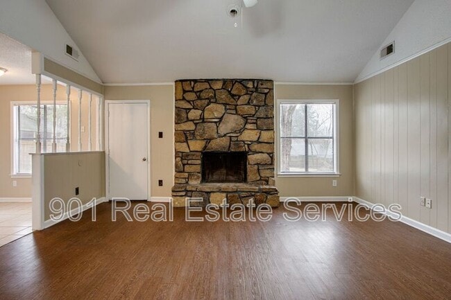 Photo - 5635 Crievewood Dr House