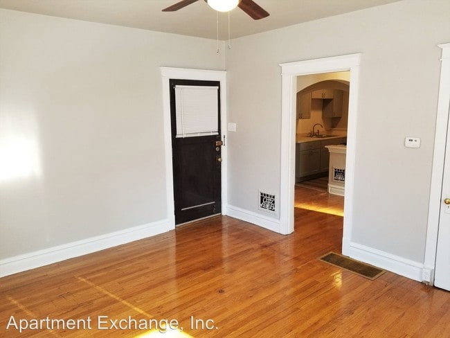 Building Photo - 4052 Giles Ave