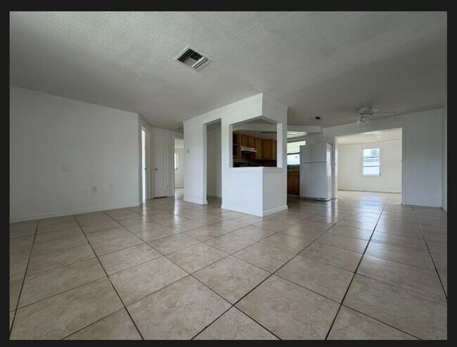 Foto del edificio - 10110 Cherry Creek Ln
