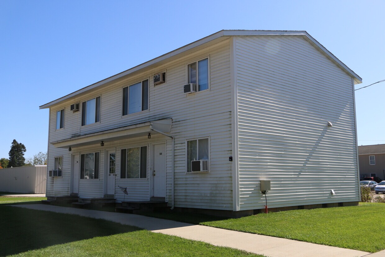 Primary Photo - 1016 W 20th St
