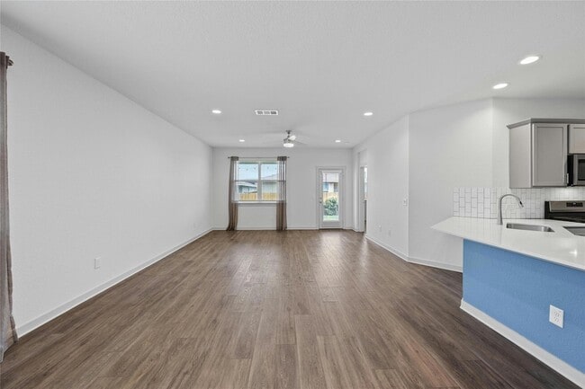 Building Photo - 141 Parryi Cove