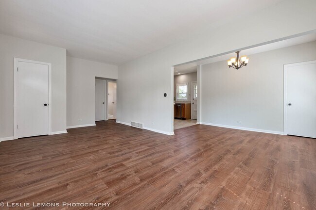 Building Photo - 22 55th St
