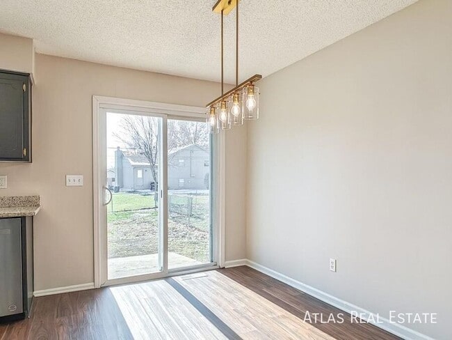 Foto del edificio - 1633 W Prairie St