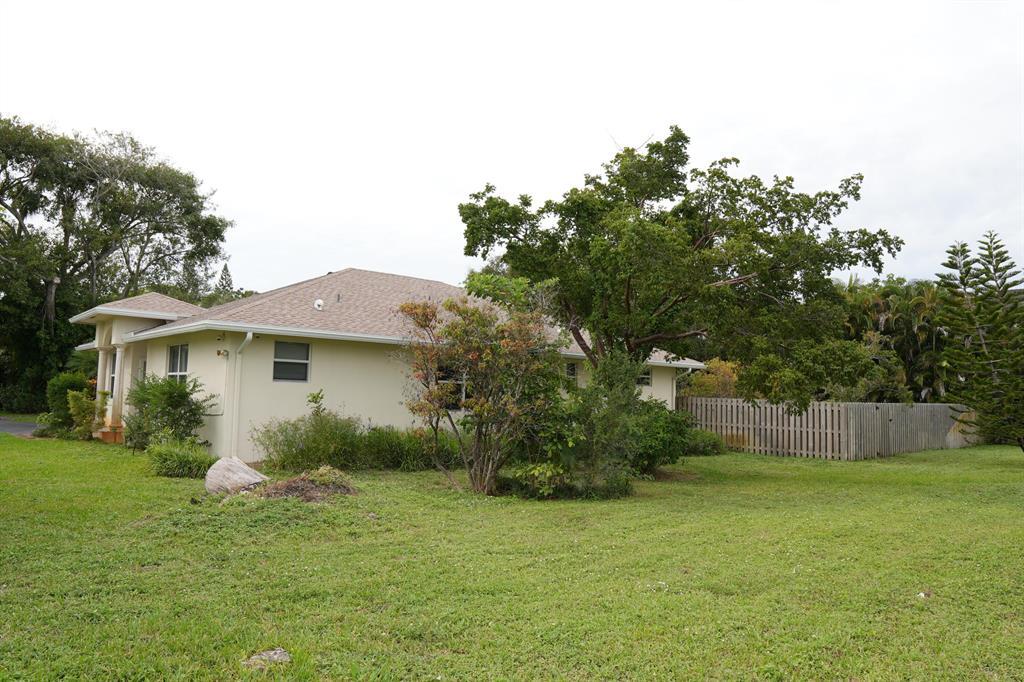 Foto del edificio - 821 SW 13th Ct