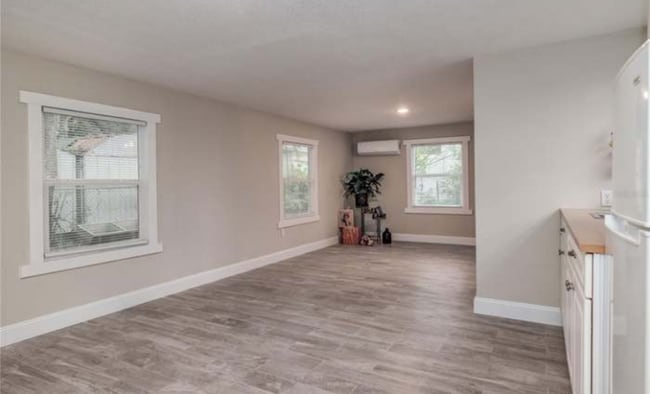 Foto del edificio - 1510 Hilltop Rd