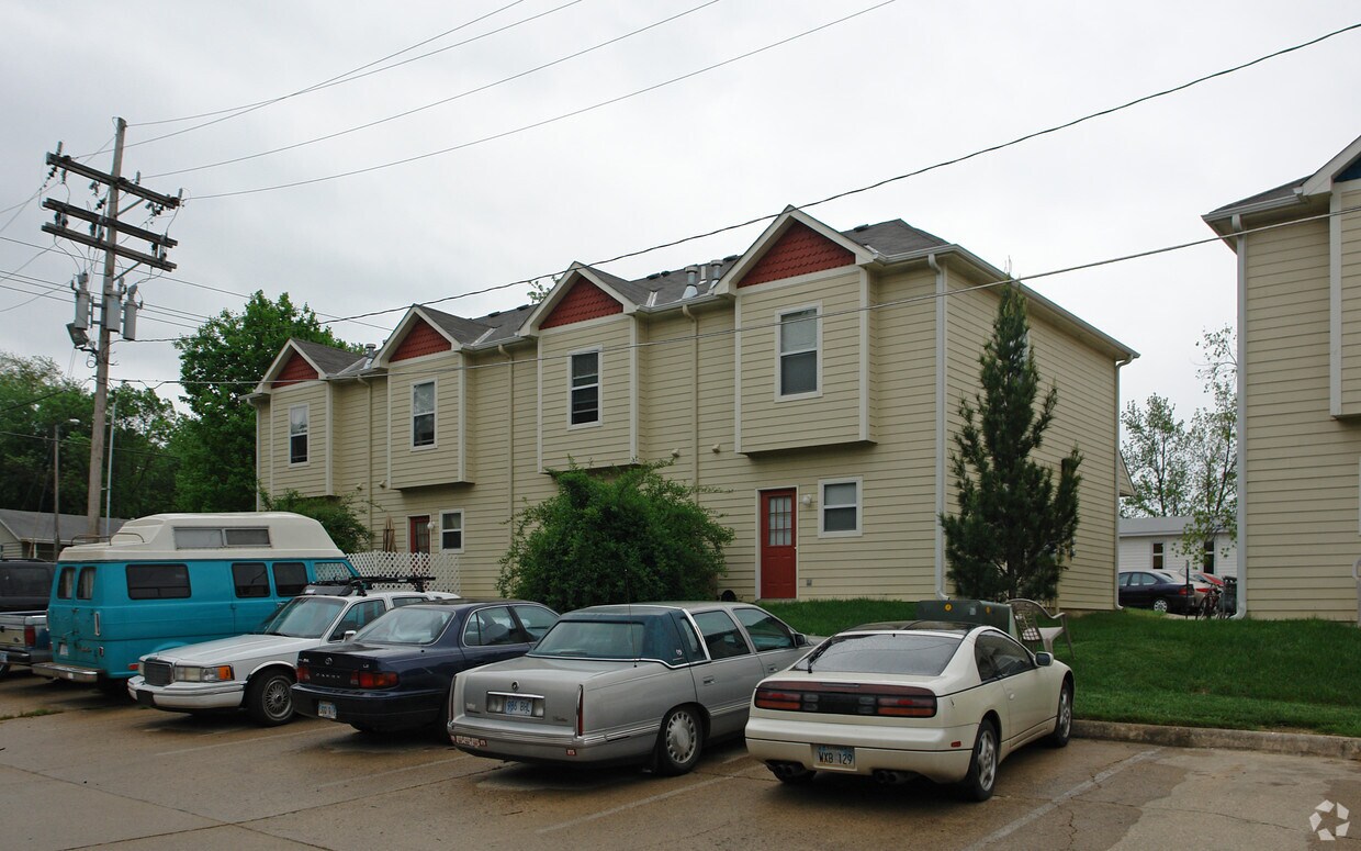 Primary Photo - 2201 Westdale Rd