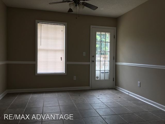 Building Photo - 3 br, 2 bath House - 10630 Cherry Cove