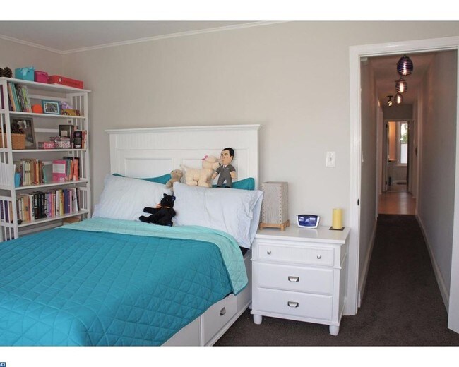 dormitorio - 35 E Front St