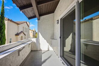 Unit 218 - VIVA Apartment Homes