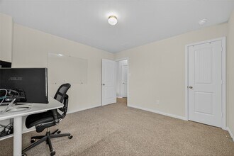 Building Photo - 10314 Douglas Fir Villa Ave