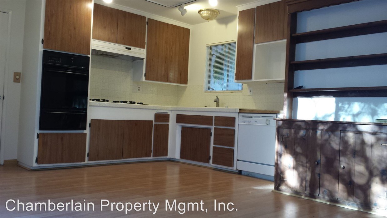 Building Photo - 911 Robley Pl