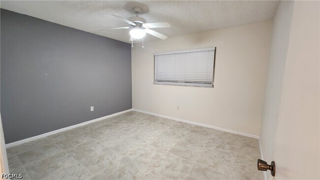 Building Photo - 6984 Winkler Rd