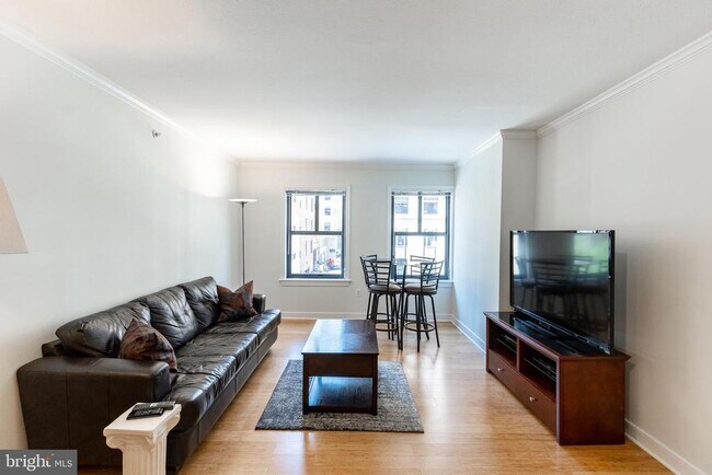 Foto del edificio - 616 E St NW