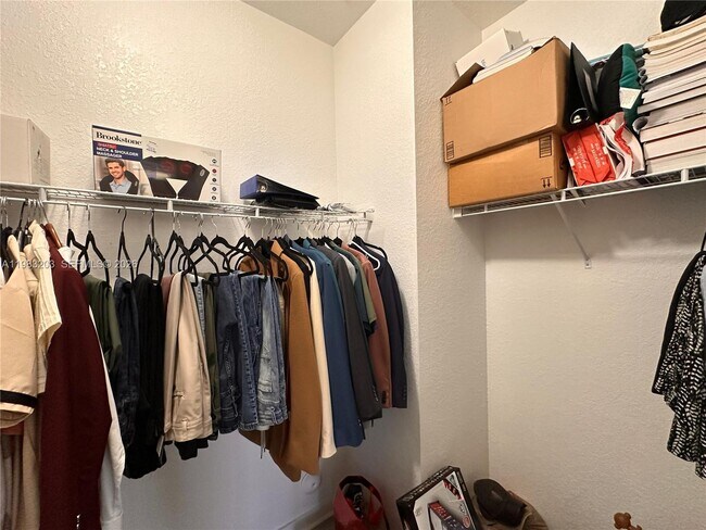 Building Photo - 13306 Tropical Ave